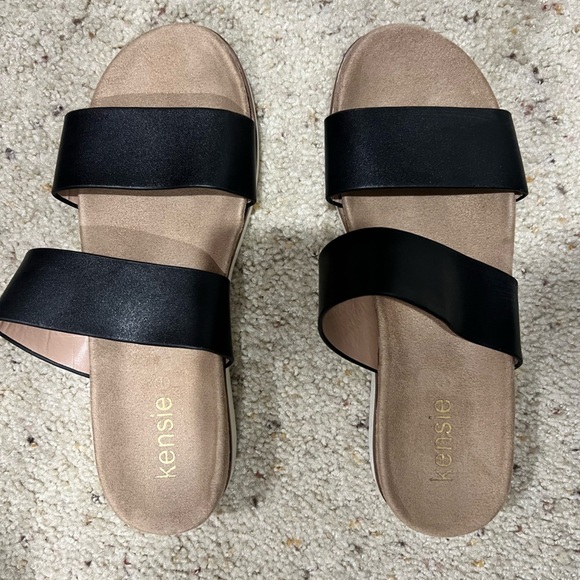 Kensie Shoes - Women’s‎ Kensie black sandals 7.5 wedge